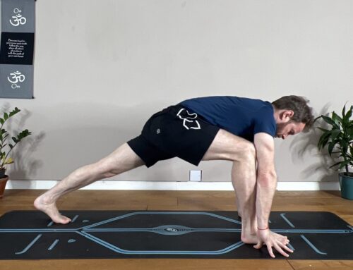 5 Dynamic Yoga Poses to Add to Your Home Practice