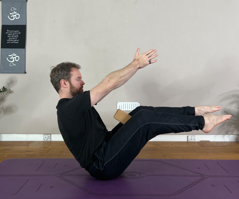 Boat Pose (Navasana) Boat Pose (Navasana)