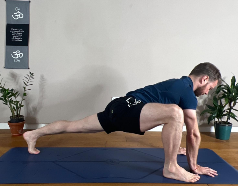Lizard Pose (Active Variation) Lizard Pose (Active Variation)